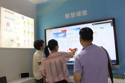 《搜狐》:第17屆中國(guó)西部國(guó)際博覽會(huì)圓滿落幕,四川新華發(fā)行集團(tuán)廣受好評(píng)